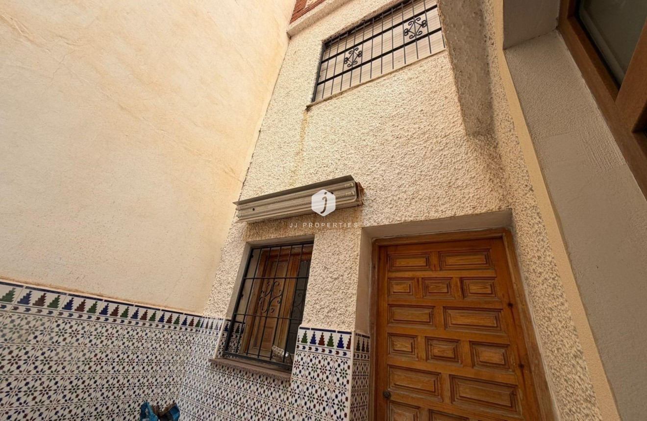 Aus zweiter Hand - Chalet -
Torrevieja