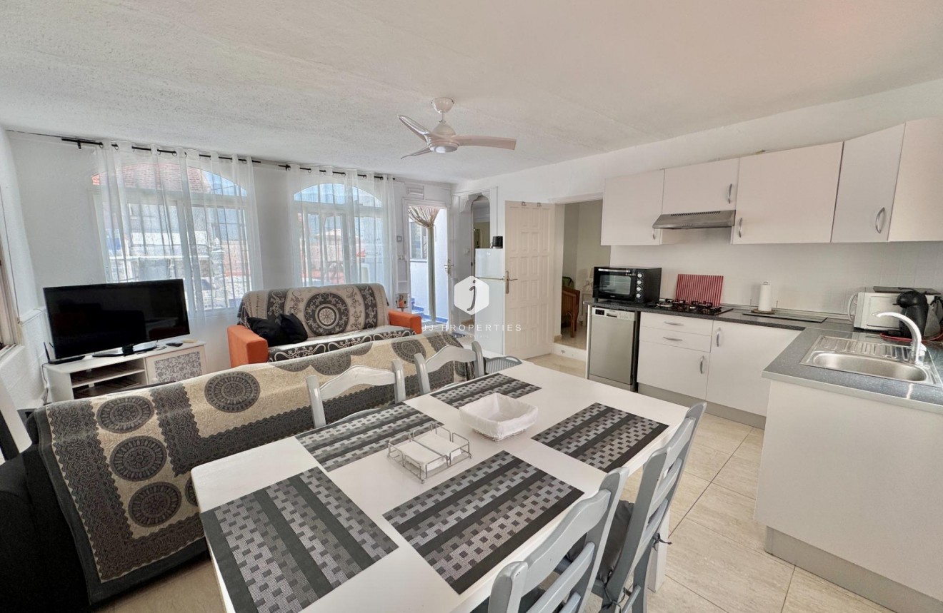 Z drugiej ręki - Villa -
Dolores - Comunidad Valenciana