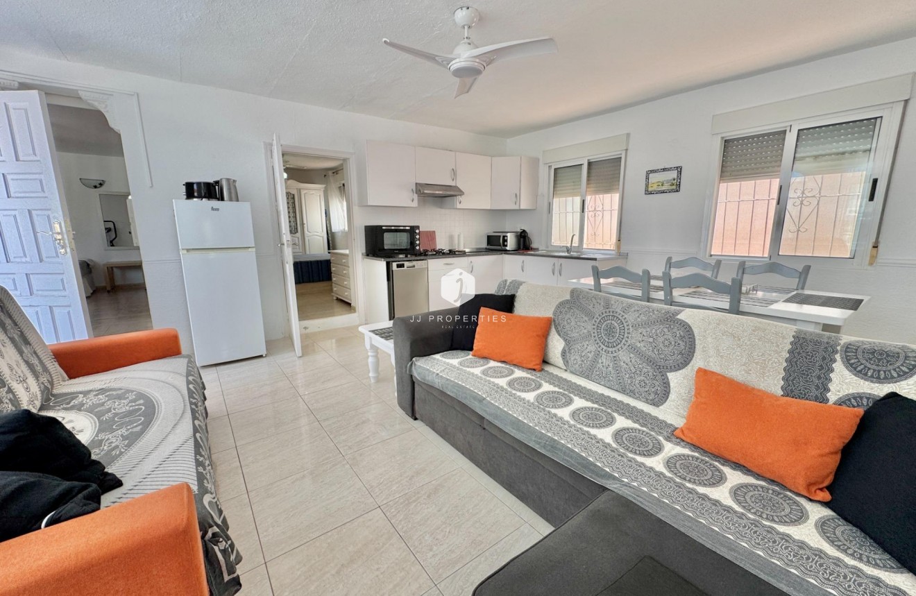 Z drugiej ręki - Villa -
Dolores - Comunidad Valenciana