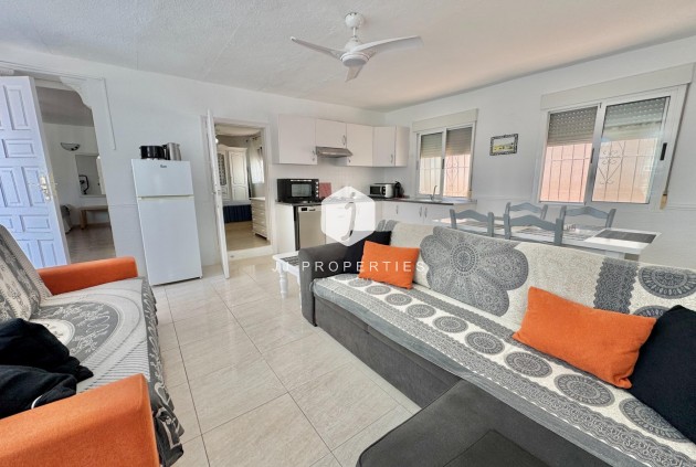 Z drugiej ręki - Villa -
Dolores - Comunidad Valenciana