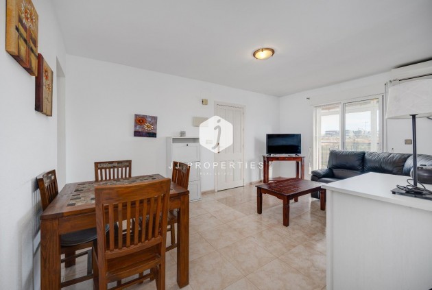 Resale - Bungalow -
Torrevieja - La Siesta - El Salado - Torreta