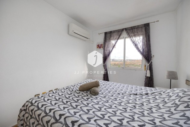 Resale - Bungalow -
Torrevieja - La Siesta - El Salado - Torreta