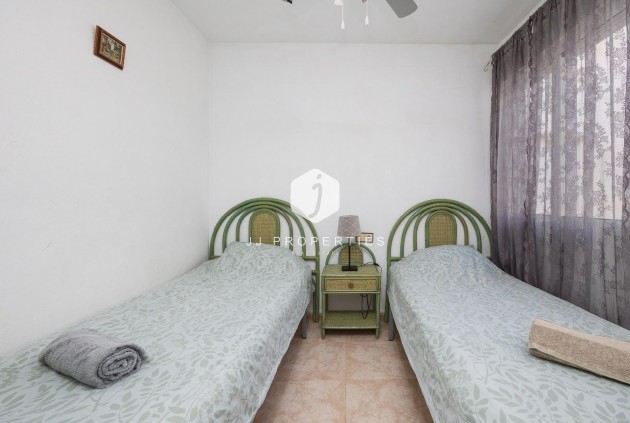 Resale - Bungalow -
Torrevieja - La Siesta - El Salado - Torreta