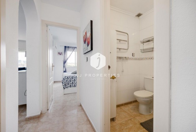 Resale - Bungalow -
Torrevieja - La Siesta - El Salado - Torreta