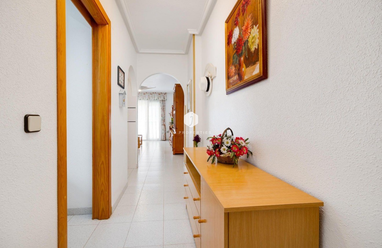 Aus zweiter Hand - Wohnung -
Torrevieja - Acequion