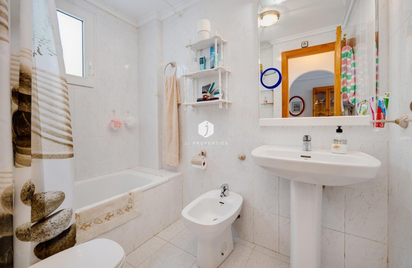 Aus zweiter Hand - Wohnung -
Torrevieja - Acequion