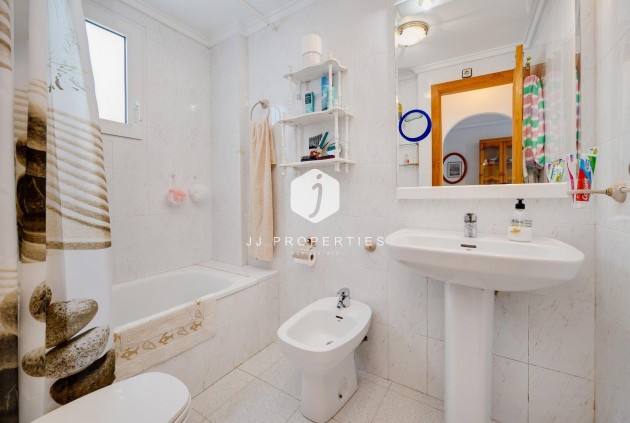 Aus zweiter Hand - Wohnung -
Torrevieja - Acequion