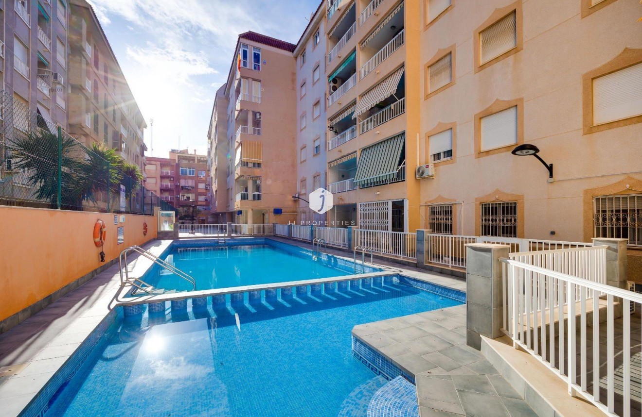 Aus zweiter Hand - Wohnung -
Torrevieja - Acequion