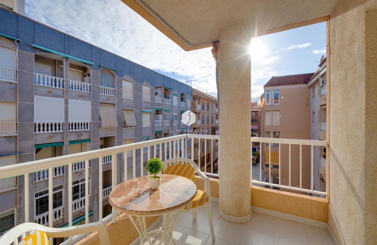 Aus zweiter Hand - Wohnung -
Torrevieja - Acequion