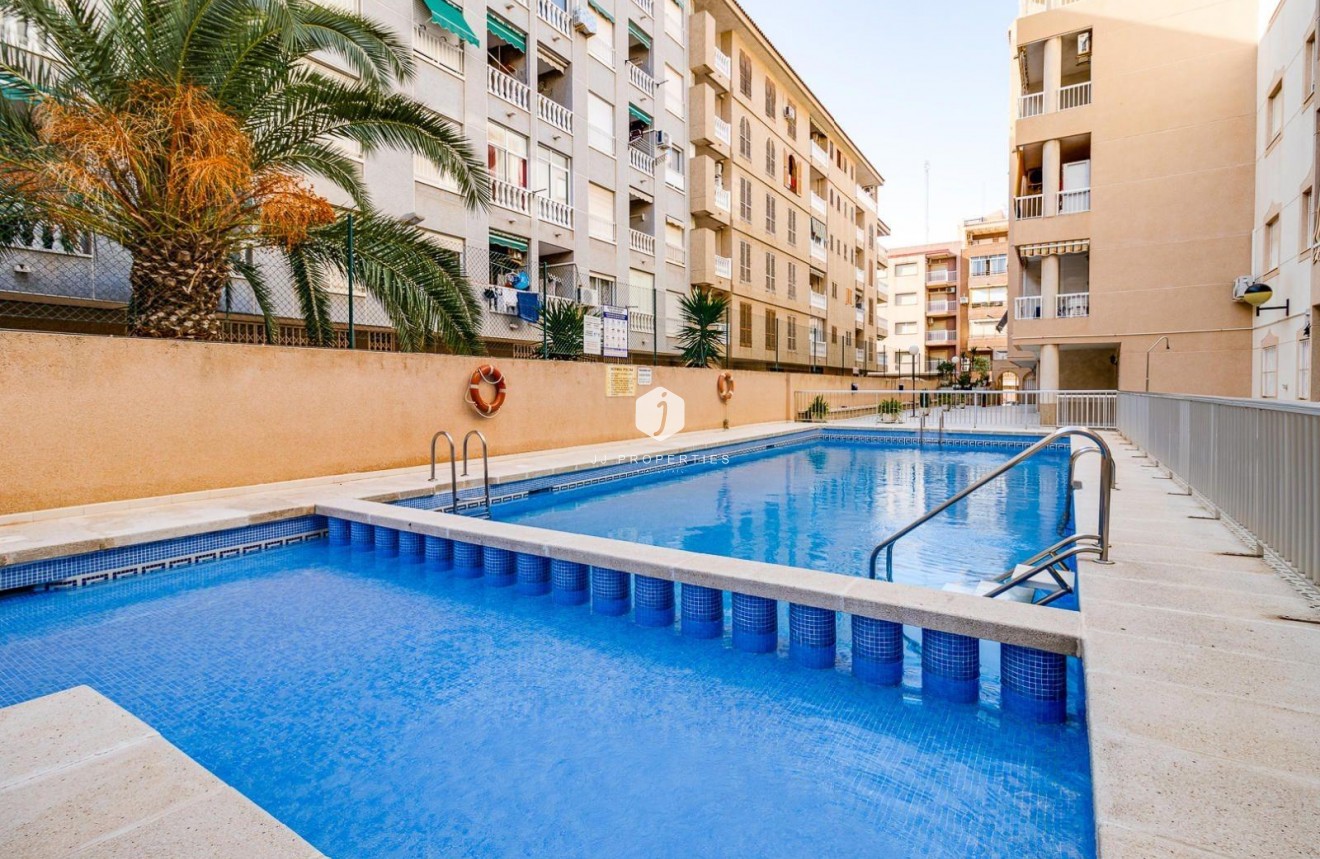 Aus zweiter Hand - Wohnung -
Torrevieja - Acequion