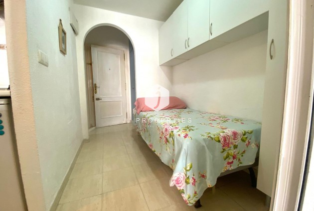 Resale - Apartment / flat -
Torrevieja - Estacion de autobuses