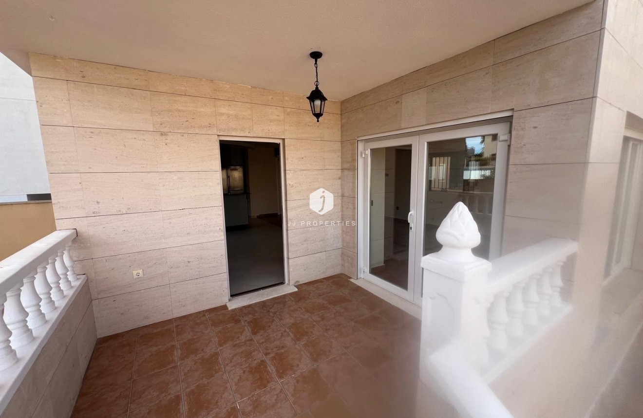 Tweedehands - Villa -
Orihuela Costa - Villamartín-las Filipinas