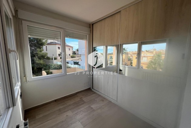 Tweedehands - Villa -
Orihuela Costa - Villamartín-las Filipinas