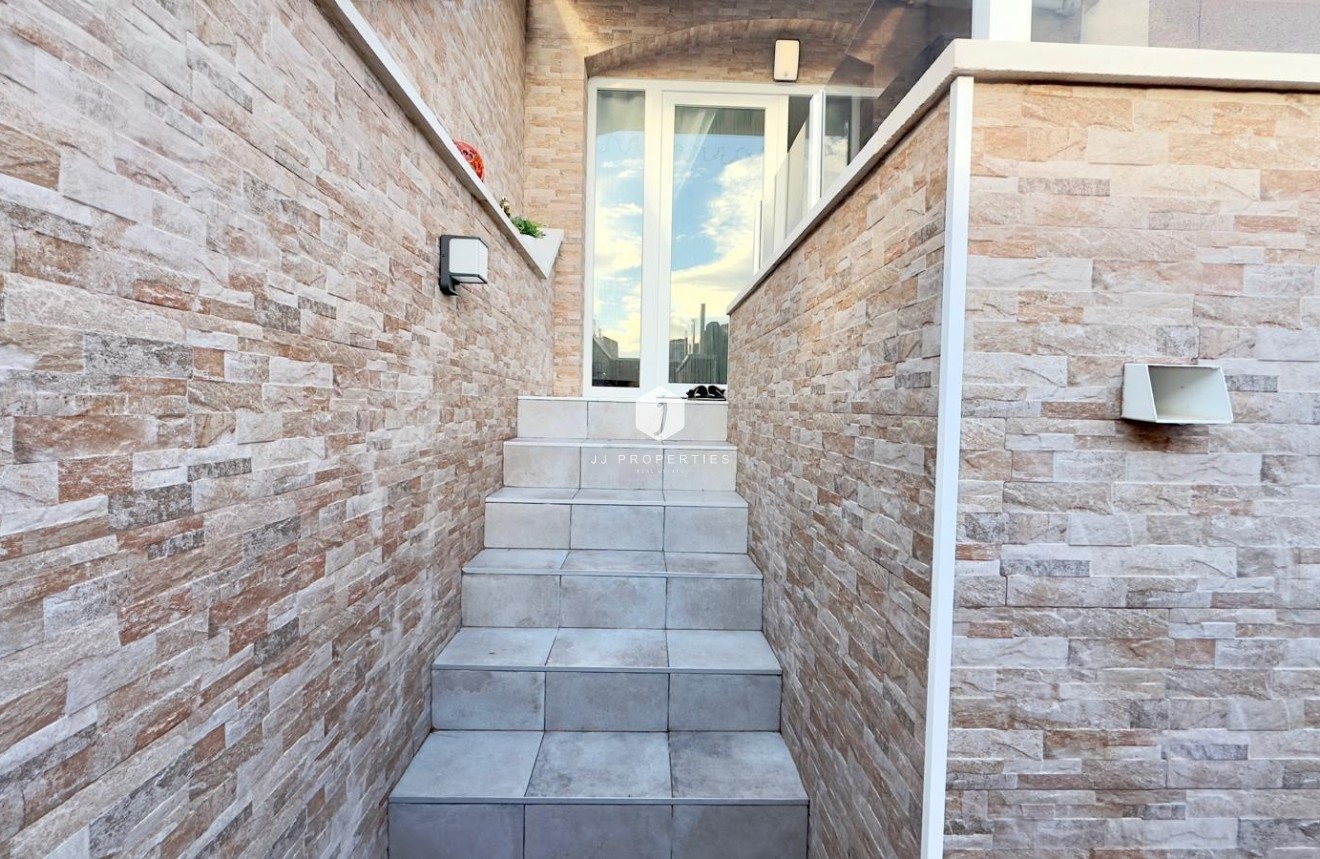 Segunda mano - Bungalow -
Torrevieja - Torreblanca