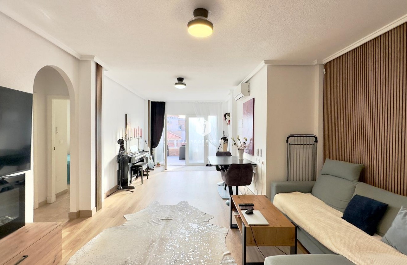 Segunda mano - Bungalow -
Torrevieja - Torreblanca