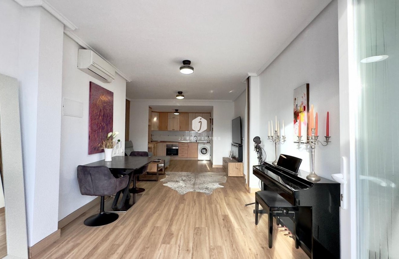 Segunda mano - Bungalow -
Torrevieja - Torreblanca