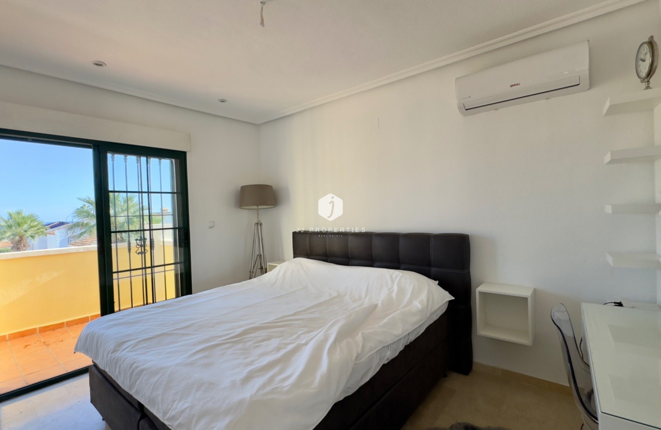 Segunda mano - Villa -
Orihuela Costa - Costa Blanca