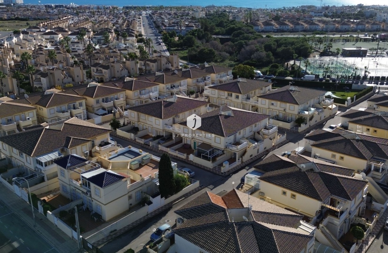 Segunda mano - Apartamento / piso -
Orihuela Costa - Costa Blanca