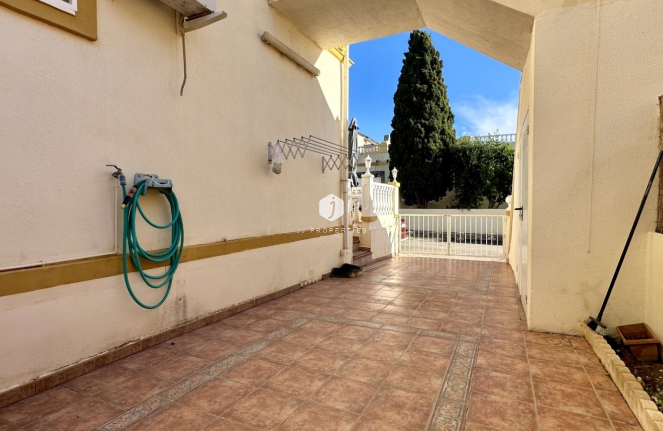 Segunda mano - Apartamento / piso -
Orihuela Costa - Costa Blanca