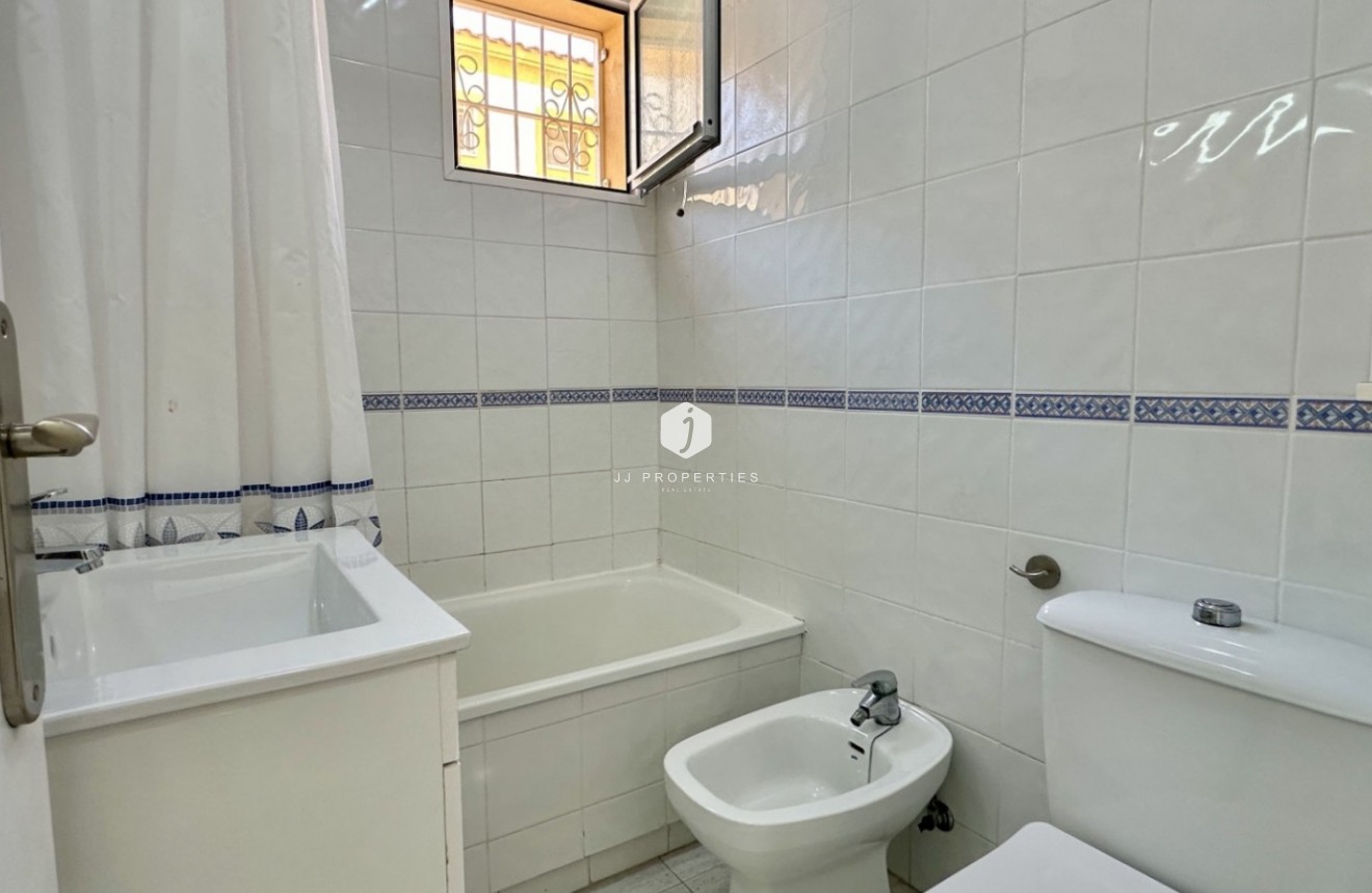 Segunda mano - Apartamento / piso -
Orihuela Costa - Costa Blanca