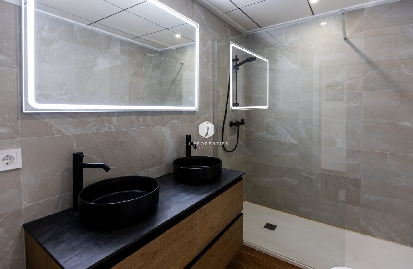 Segunda mano - Chalet -
Torrevieja - Costa Blanca