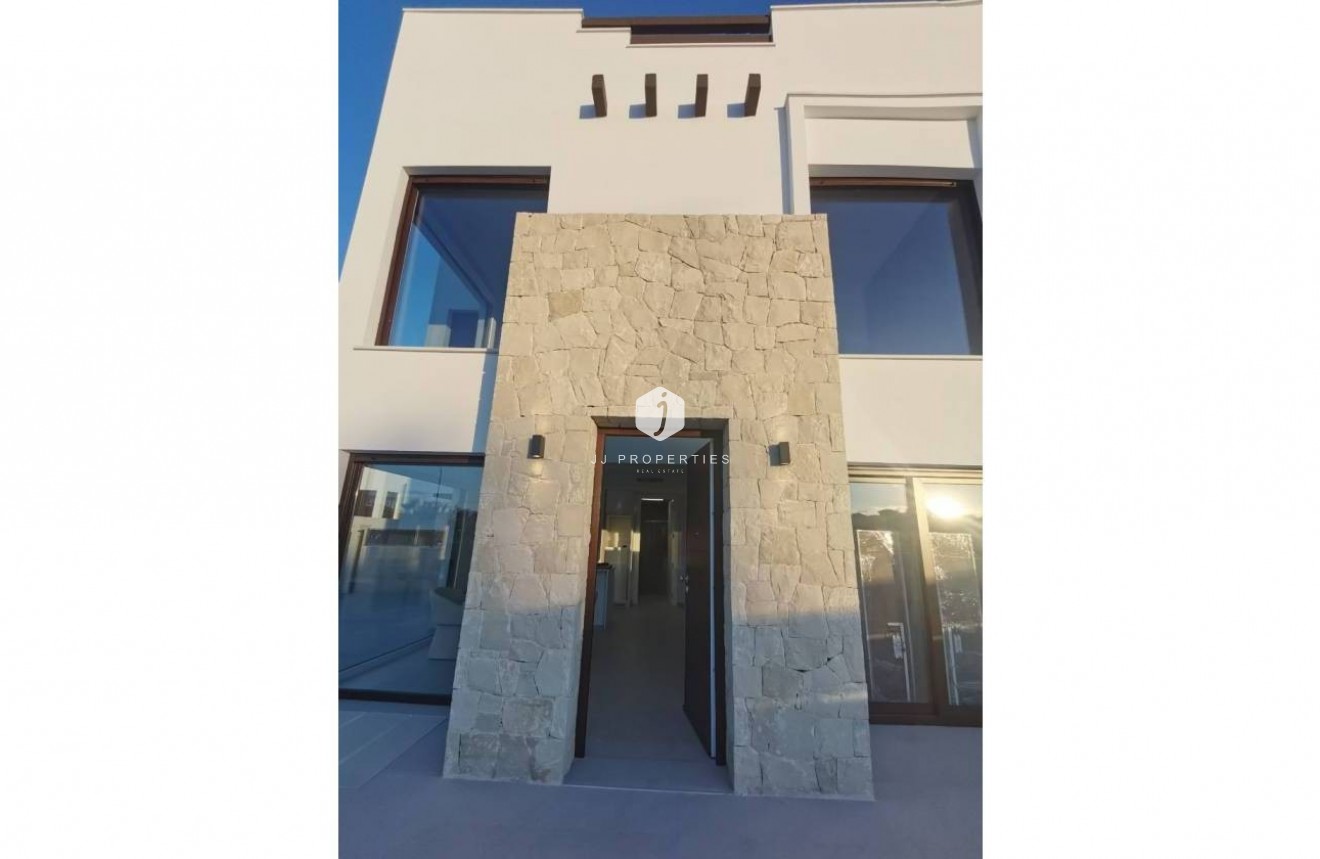 Segunda mano - Villa -
Los Montesinos - Costa Blanca