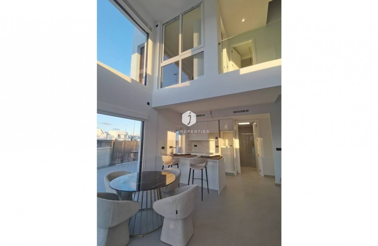 Segunda mano - Villa -
Los Montesinos - Costa Blanca