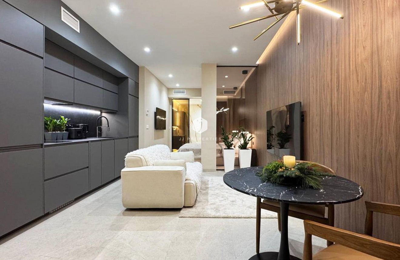 Segunda mano - Apartamento / piso -
Torrevieja - Playa de los Locos