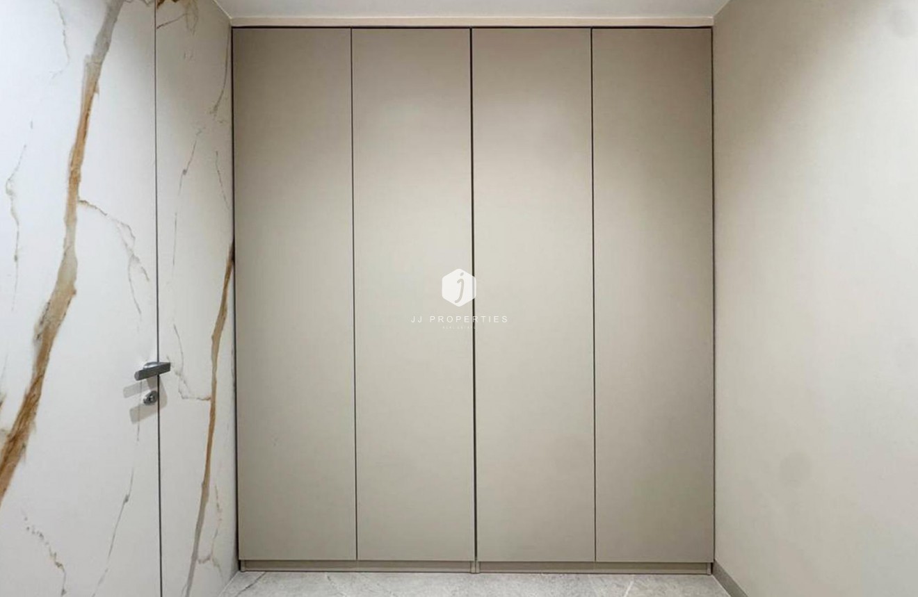 Segunda mano - Apartamento / piso -
Torrevieja - Playa de los Locos