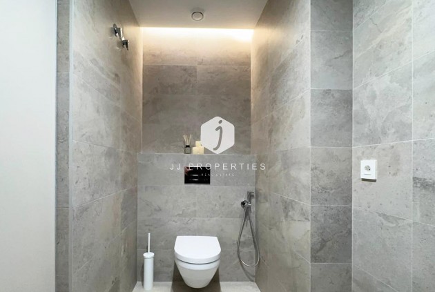 Segunda mano - Apartamento / piso -
Torrevieja - Playa de los Locos