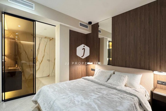 Segunda mano - Apartamento / piso -
Torrevieja - Playa de los Locos