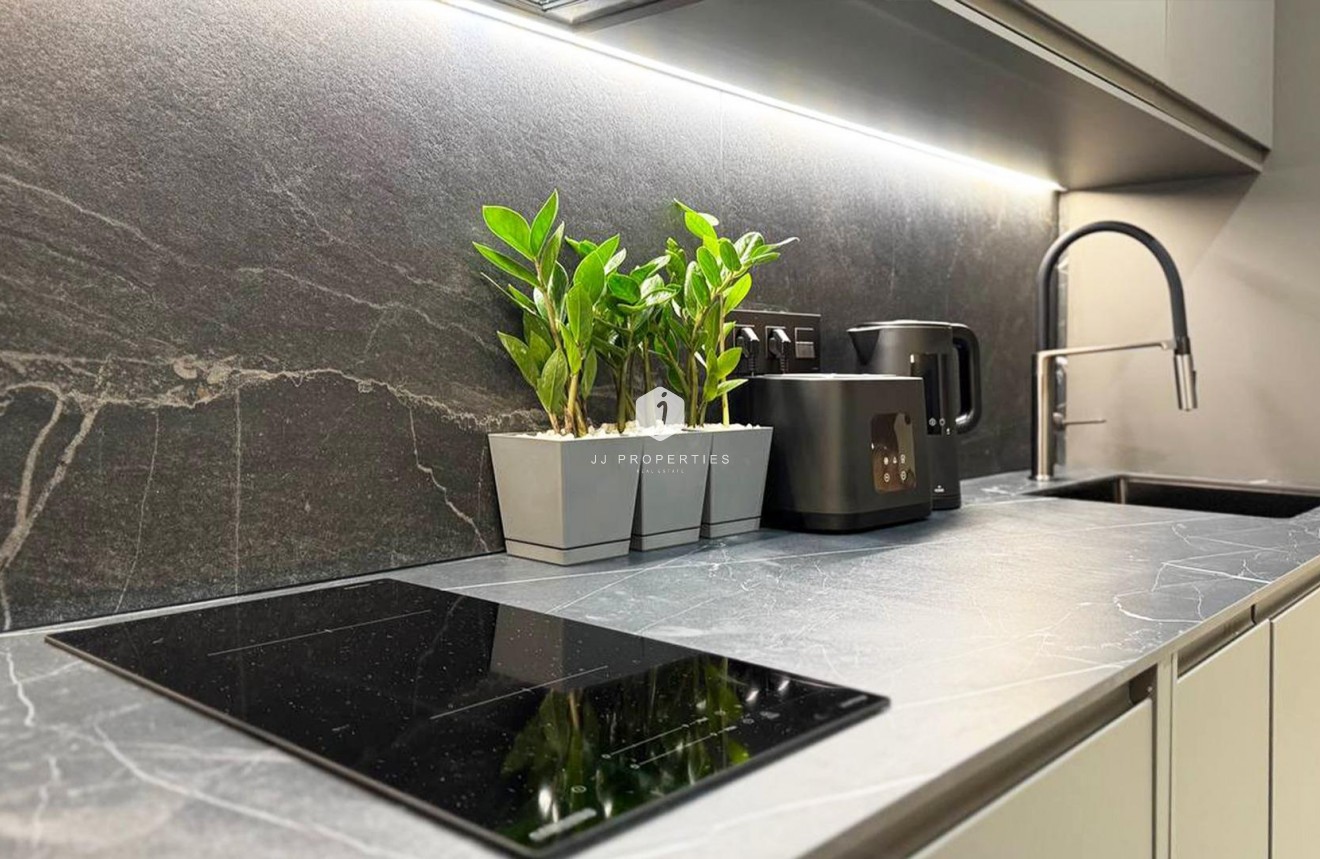 Segunda mano - Apartamento / piso -
Torrevieja - Playa de los Locos