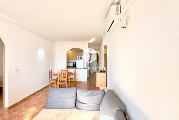 Segunda mano - Apartamento / piso -
Torrevieja - Centro