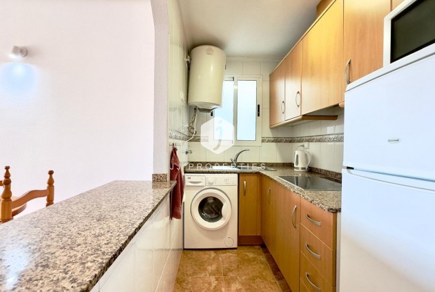 Segunda mano - Apartamento / piso -
Torrevieja - Centro