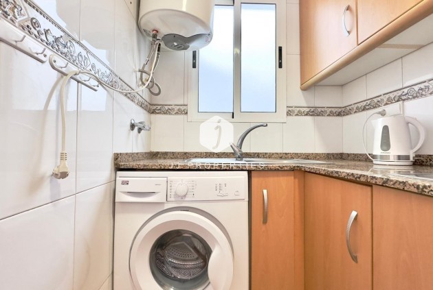 Segunda mano - Apartamento / piso -
Torrevieja - Centro