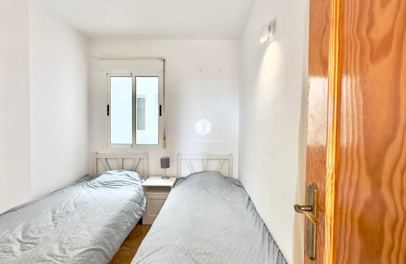 Segunda mano - Apartamento / piso -
Torrevieja - Centro