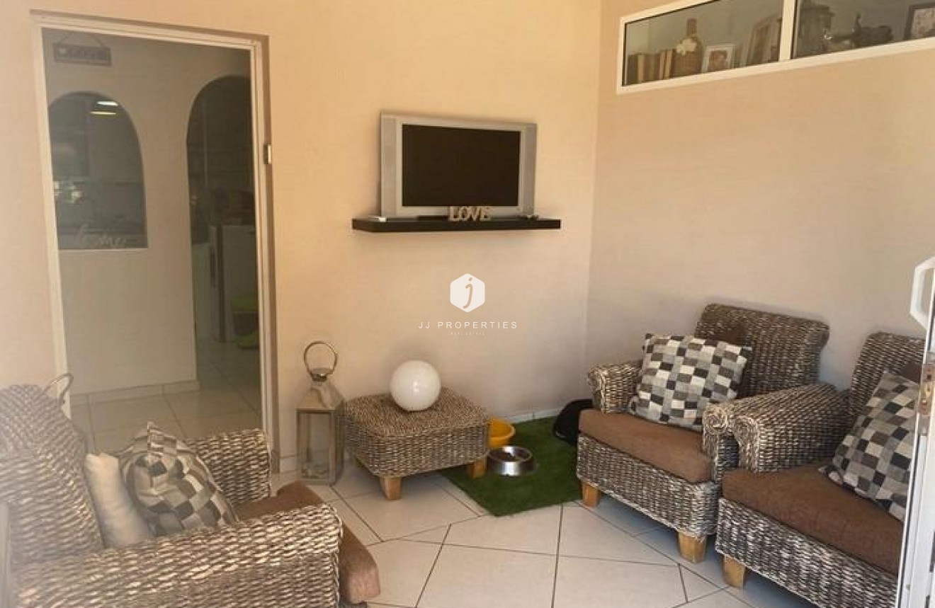 Resale - Villa -
Albatera - Campo De Albatera