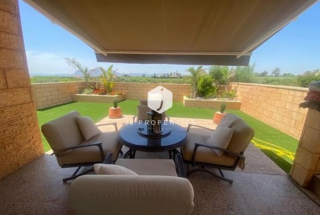 Resale - Villa -
Albatera - Campo De Albatera