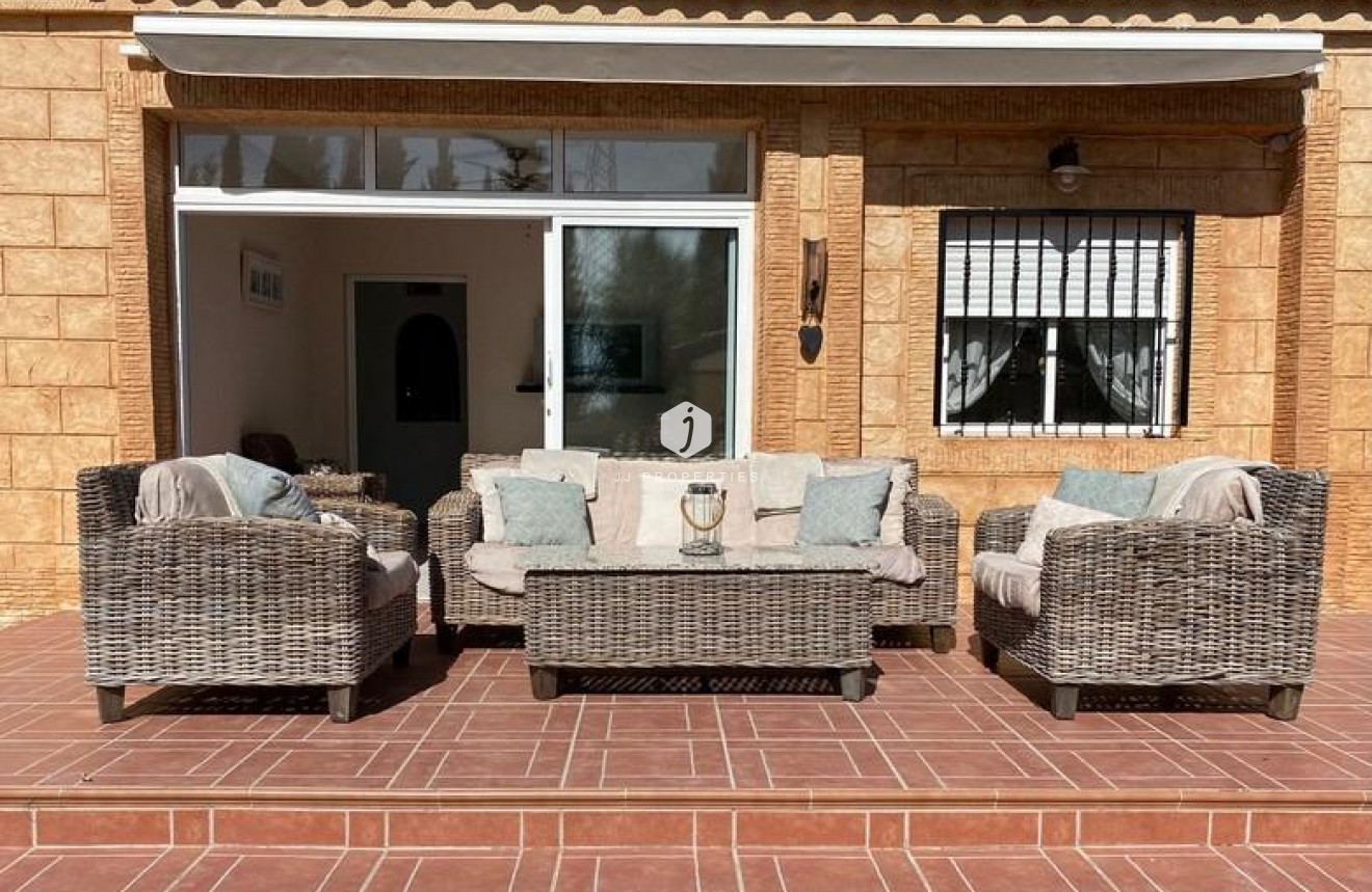 Resale - Villa -
Albatera - Campo De Albatera