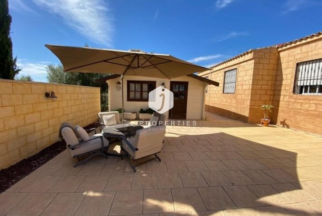 Resale - Villa -
Albatera - Campo De Albatera