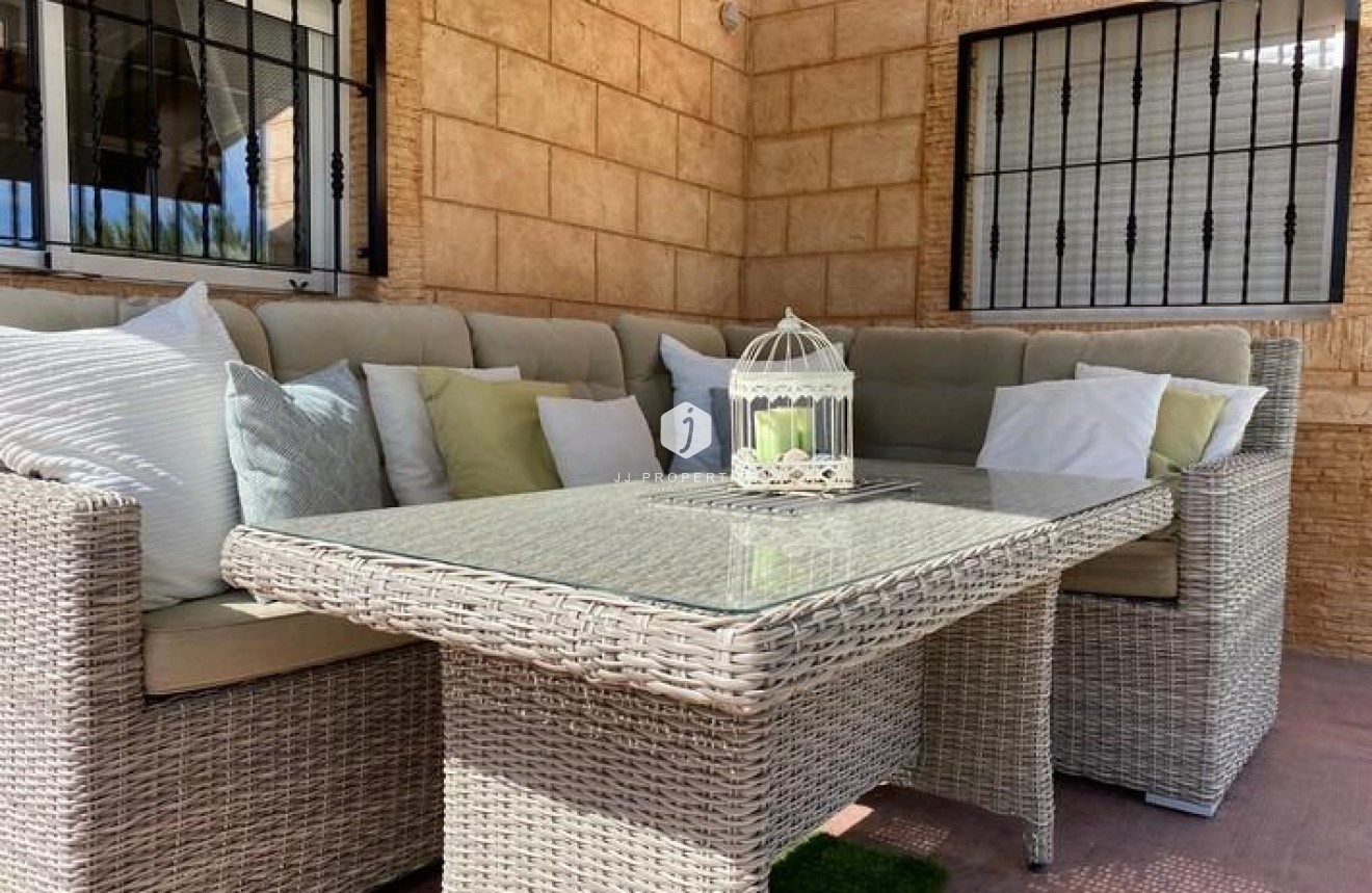 Resale - Villa -
Albatera - Campo De Albatera