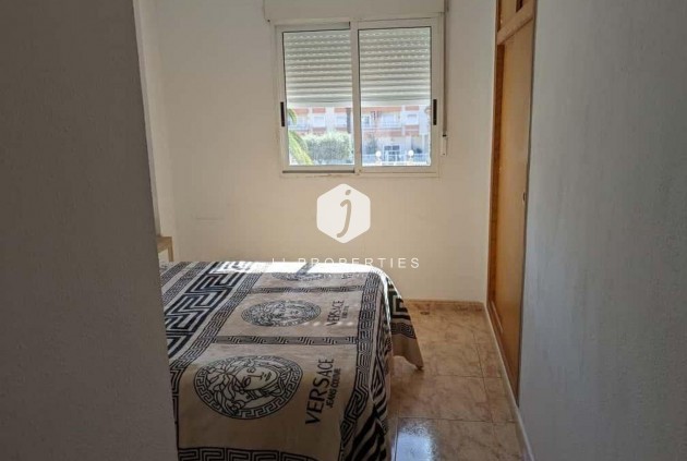 Resale - Apartment / flat -
Torrevieja - Playa del Cura