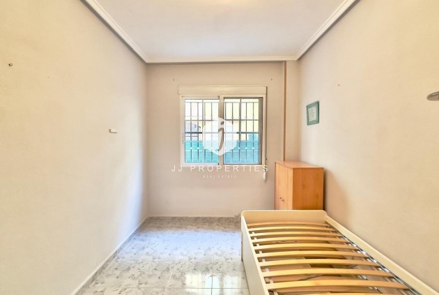 Segunda mano - Apartamento / piso -
Torrevieja - La Mata Pueblo