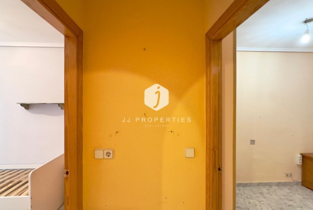 Segunda mano - Apartamento / piso -
Torrevieja - La Mata Pueblo