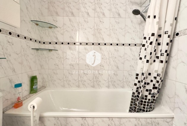 Segunda mano - Apartamento / piso -
Torrevieja - La Mata Pueblo