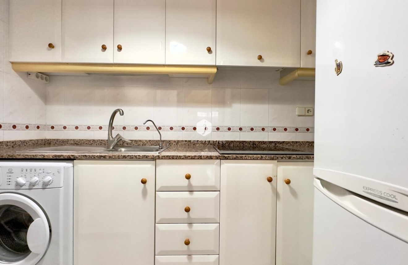 Segunda mano - Apartamento / piso -
Torrevieja - La Mata Pueblo