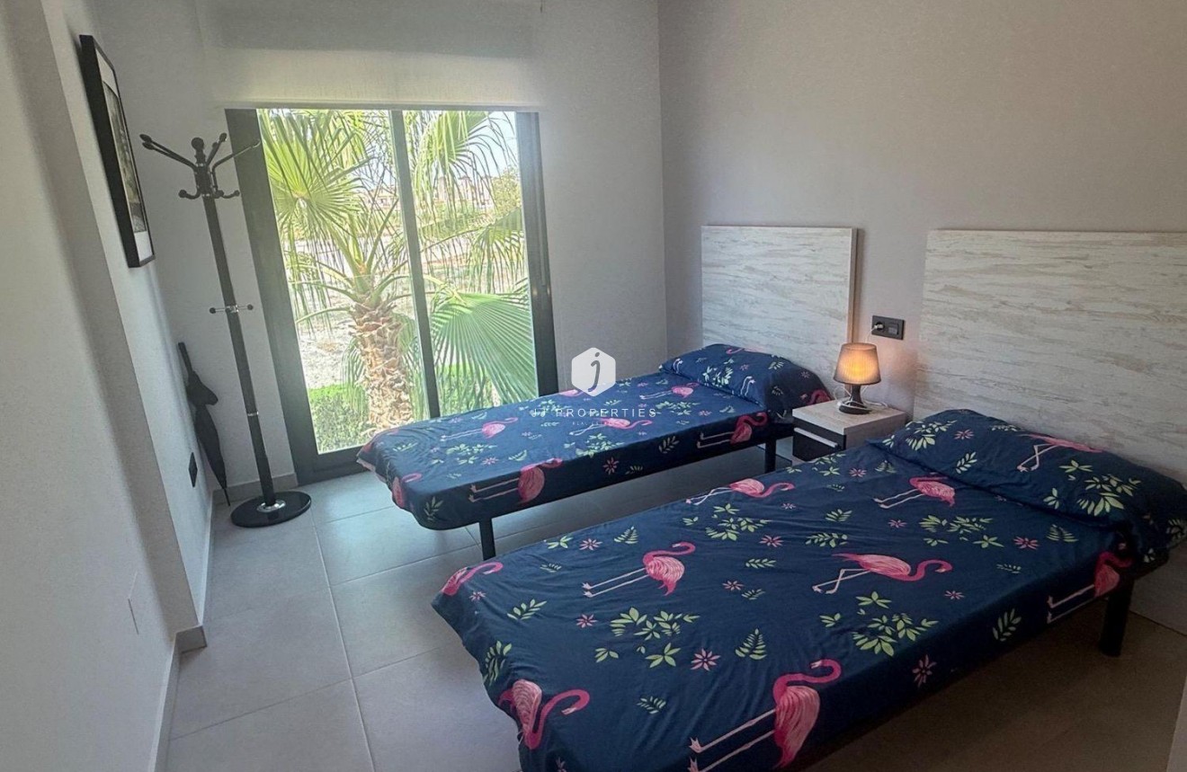 Segunda mano - Bungalow -
Guardamar del Segura - Oasis Beach