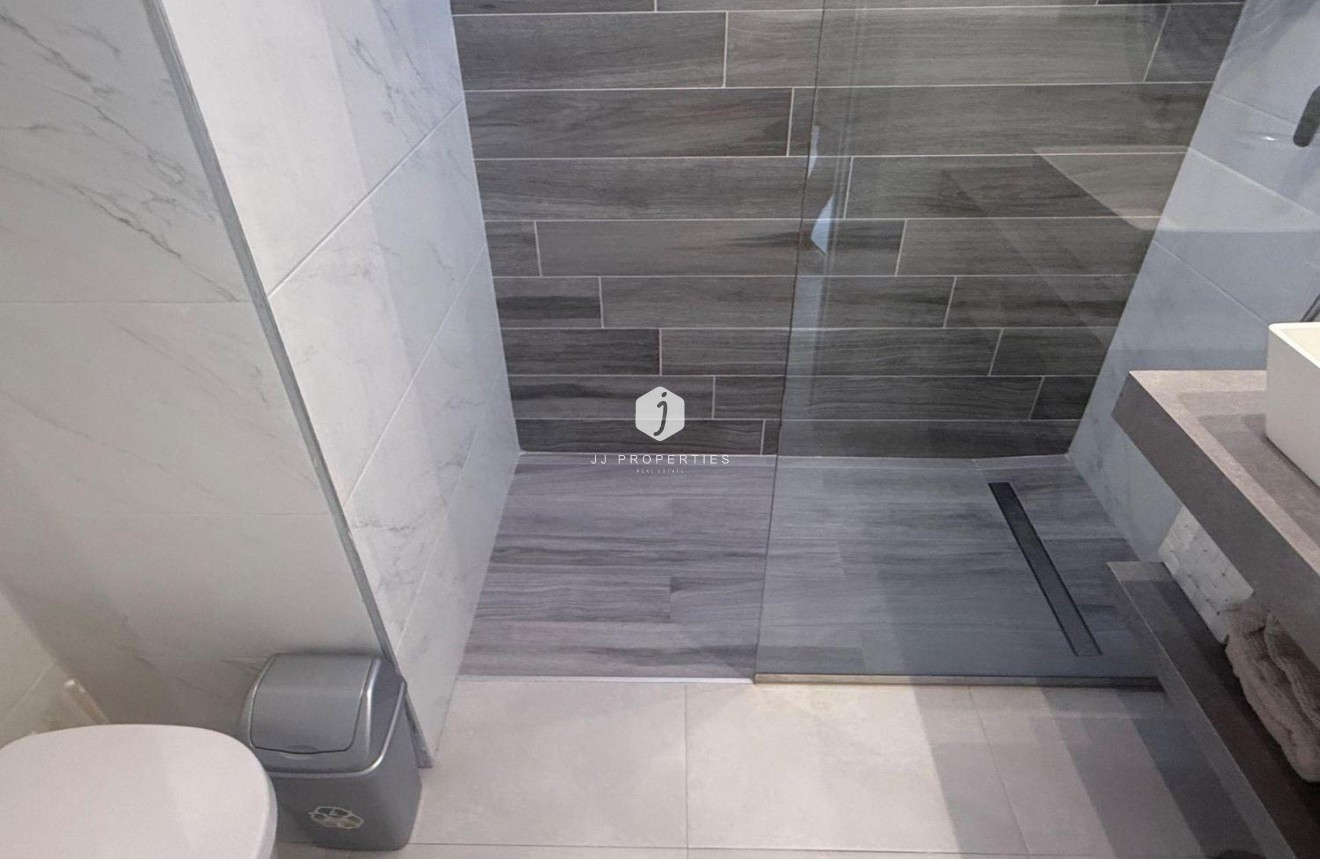 Segunda mano - Bungalow -
Guardamar del Segura - Oasis Beach