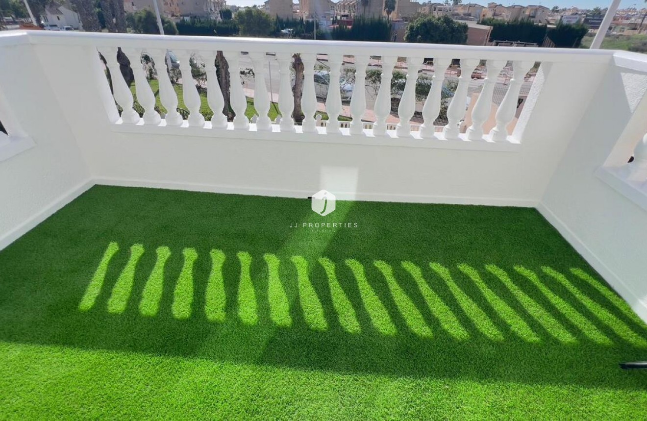 Segunda mano - Apartamento / piso -
Orihuela Costa - Costa Blanca