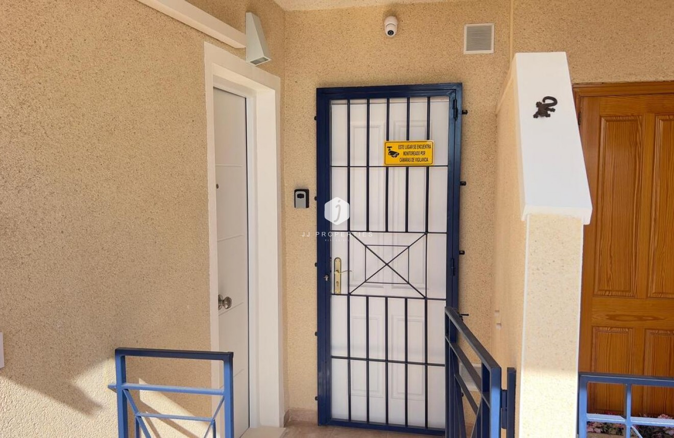 Segunda mano - Apartamento / piso -
Orihuela Costa - Costa Blanca